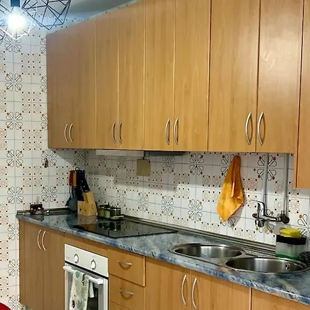 Exclusiva Habitacion, Frente A Estadio Balaidos A Pocos Minutos De La Playa! Vigo